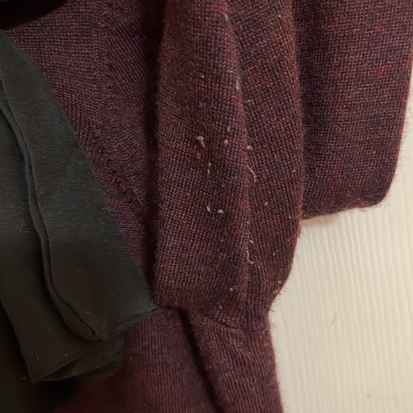 Loft long sleeve sweater- Medium - Picture 5 of 5